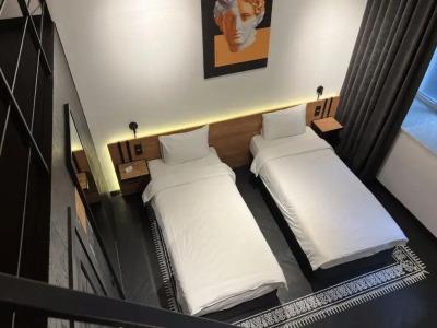 Globe Runner Rooms & Dorms - 32