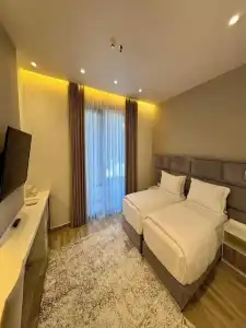 Henry Resort And Spa - 24