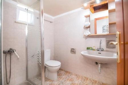 Platoni Elite Apartments - 40