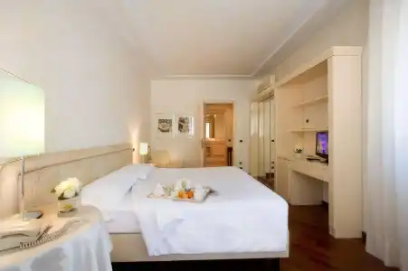 Brescia & Apartments - 2