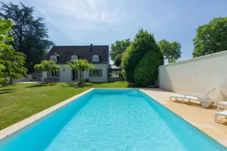 Kyriad Prestige Beaune - le Panorama - 35