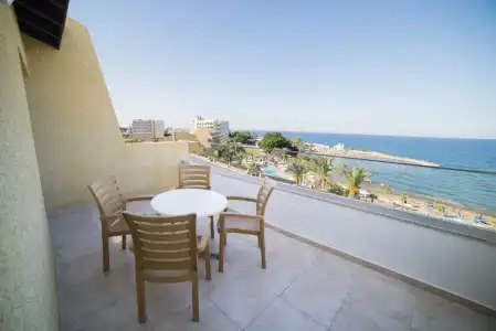 MyroAndrou Beach Apartments - 20