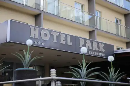 Park Exclusive - 3