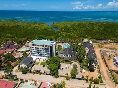 Tanga Beach Resort & Spa - 18
