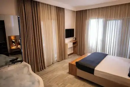 Mari Suites - 128