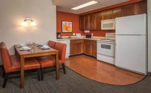 Residence Inn by Marriott Norfolk Airport - 19