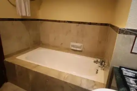 Grand Riverview - 34