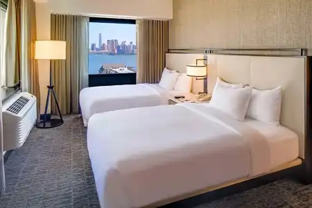 DoubleTree by Hilton & Suites Jersey City - 86