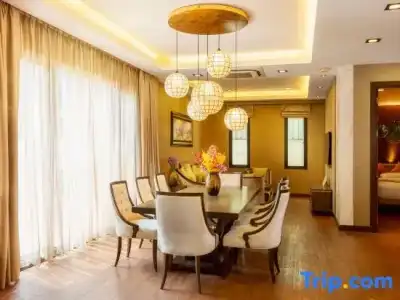 Chiva Bangkok - 105