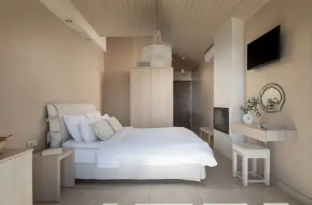 Karavia Lux Inn - 35