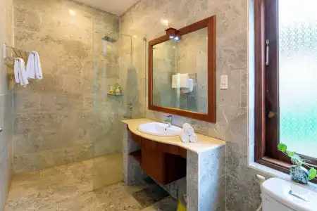 Riverside Oasis Villa - 25