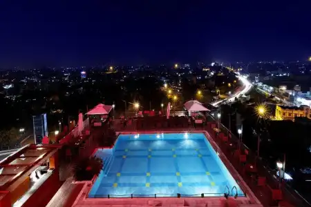 Ramada by Wyndham Jaipur - 15