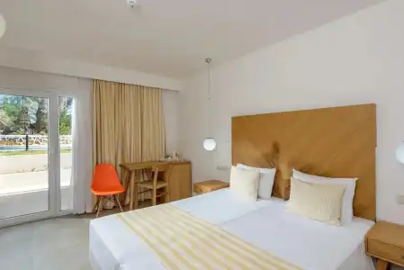 Zeuss Palm Beach - 5