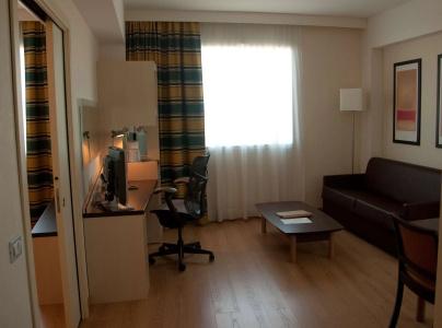 Hilton Garden Inn Rome Airport - 9