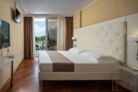 Savoy Palace - Tonellis - 96