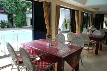 GRAND ROSELA Yogyakarta - 7