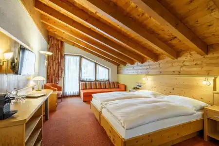 Alpenroyal - 4