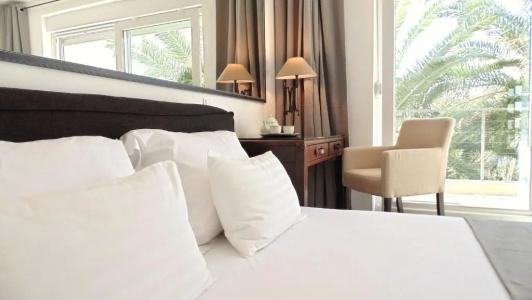 Refresh Boutique Apartments - 48