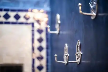 Riad Mur Akush - 30
