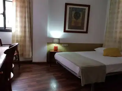 Hostal LK - 1