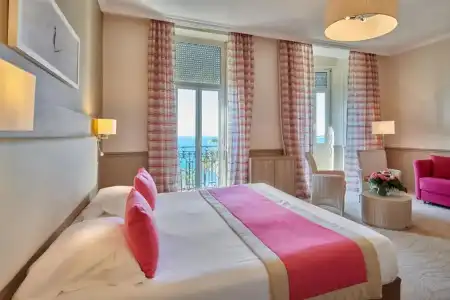 Hôtel Vacances Bleues Royal Westminster - 95
