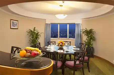 Renaissance Shenzhen Luohu - 12