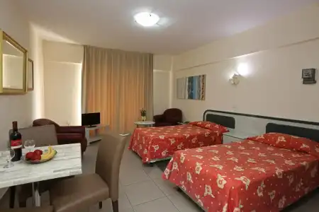 Sunquest Gardens Holiday Resort - 2
