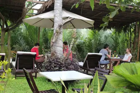 Riverside Oasis Villa - 19