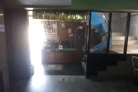 Centaur Inn Hostel - 11