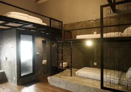 Silom Space Hostel - 4