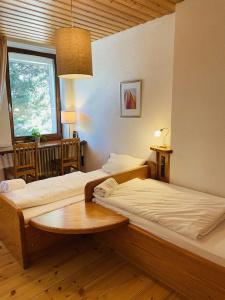 Nest - 73