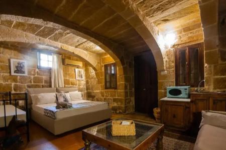 The Burrow Guest House - 169