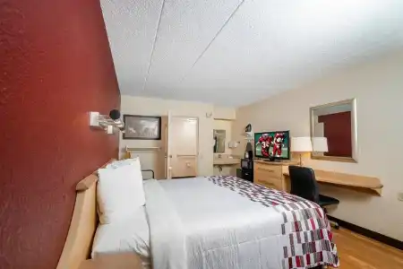 Red Roof Inn Greenville - 34