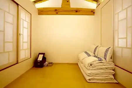 Hanok 24 Guesthouse Gyeongbokgung - 82