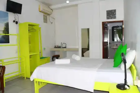 Rampart View Guest House - 40