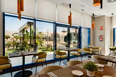 Hilton Garden Inn Sevilla - 32