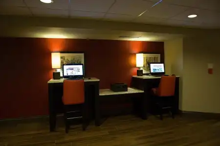 Best Western Plus Stoneridge Inn & Conference Centre - 15