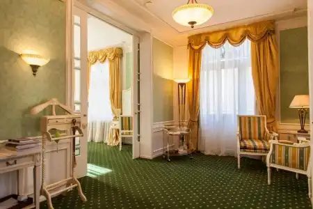 TB Palace & Spa - 56