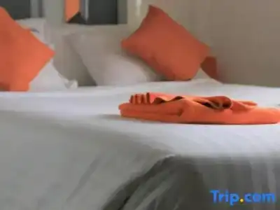 The Original Orange Rooms - 23