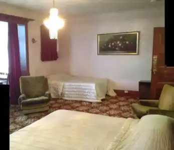 Motel Mayfair on Cavell - 2