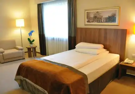 Ambasador - 3
