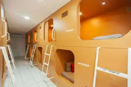 RedDoorz Hostel near Taman Puring - 26