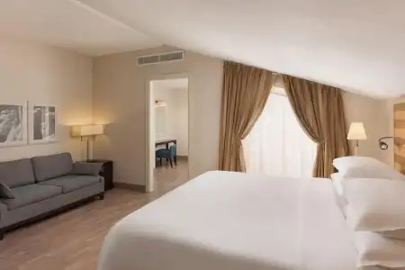 Sheraton Rome Parco de’ Medici - 4
