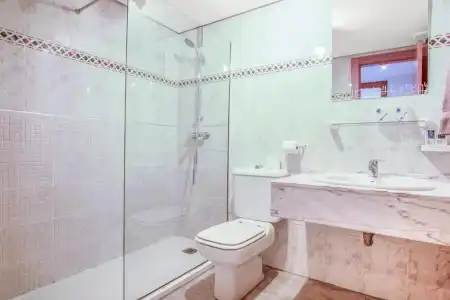 Duquesa Harbour Club Aparthotel - 12