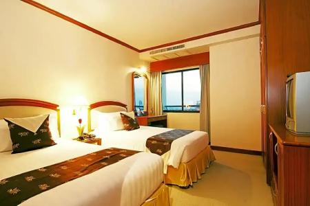 Grand Diamond Suites - 36