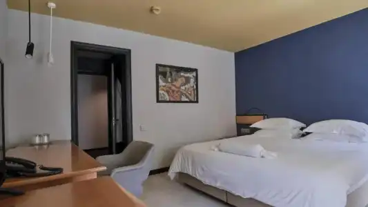 Vozdvyzhensky Boutique-Hotel - 77
