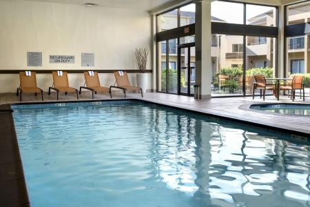 Courtyard Charlottesville - 13