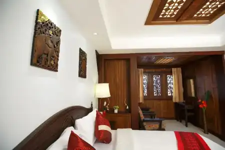 Chang Siam Inn - 33