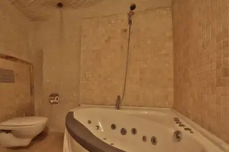 Amber Cave Suites - 17
