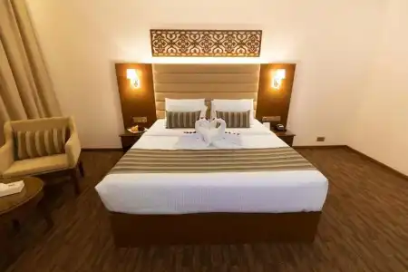 Hamdan Plaza - 30